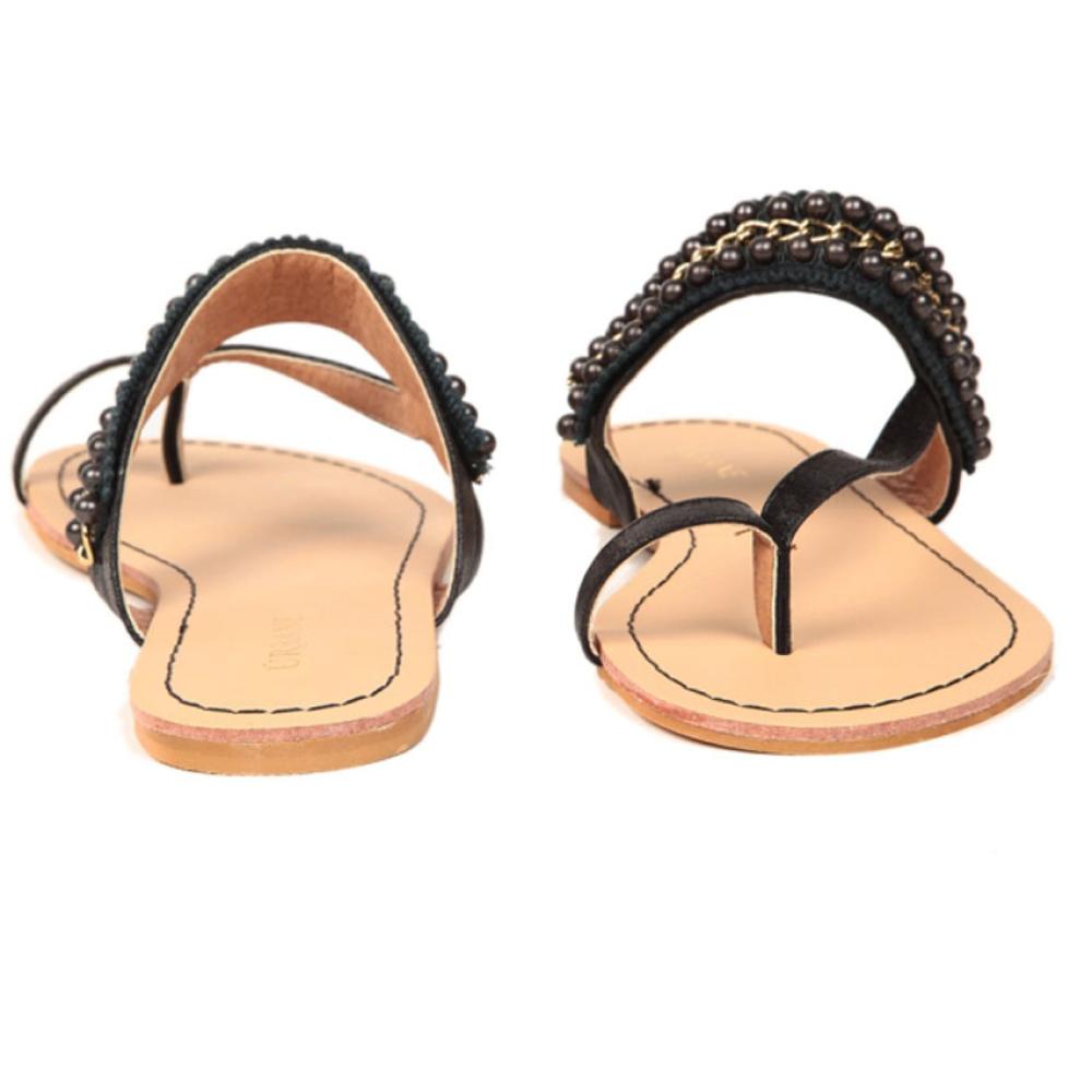 Urbane Trendy Black Flats